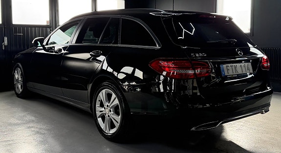 Mercedes-Benz C220 d 3 of 13