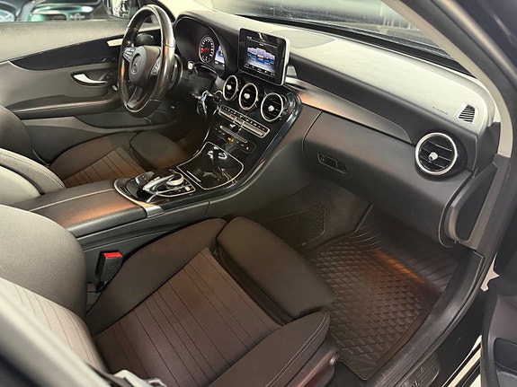 Mercedes-Benz C220 d 10 of 13