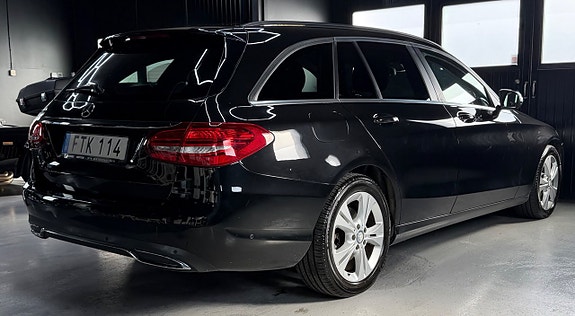 Mercedes-Benz C220 d 4 of 13