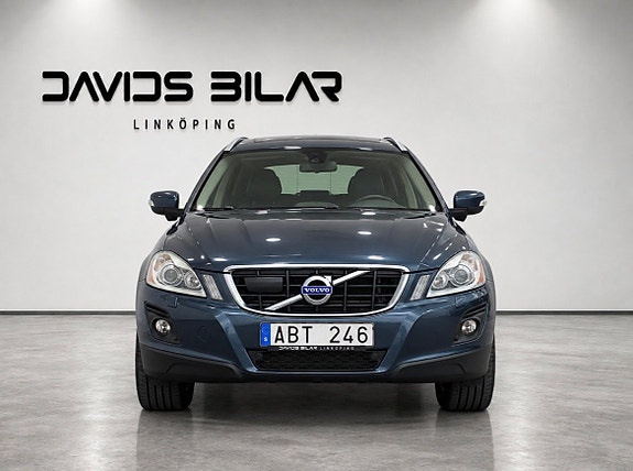 Volvo XC60 8 of 17