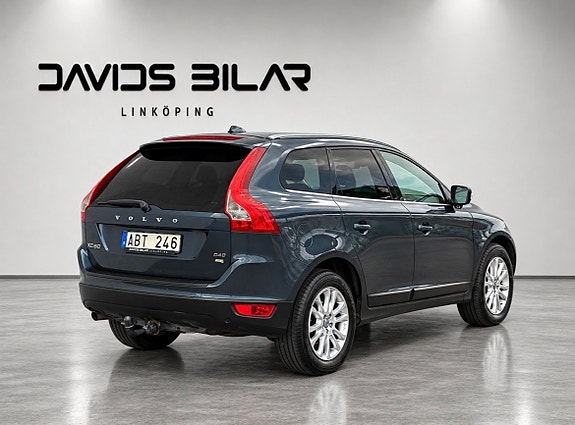 Volvo XC60 5 of 17