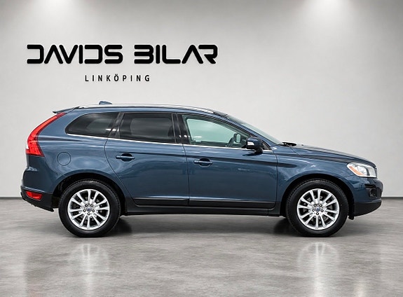 Volvo XC60 6 of 17