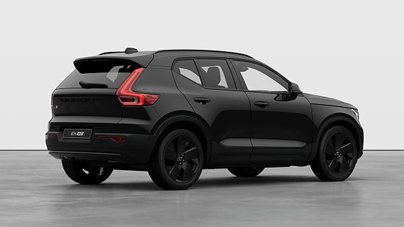 Volvo EX40 9 of 27