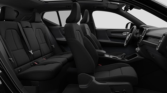 Volvo EX40 22 of 27