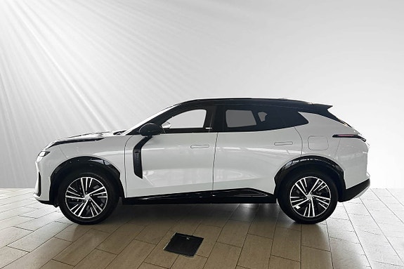 Lynk & Co 08 2 of 24
