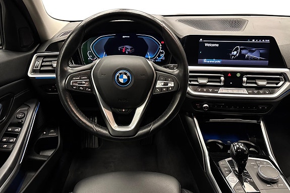 BMW 330e 7 of 12