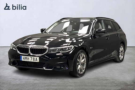BMW 330e 3 of 12