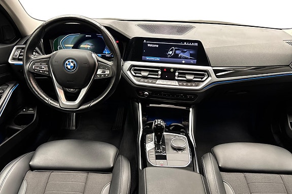 BMW 330e 9 of 12