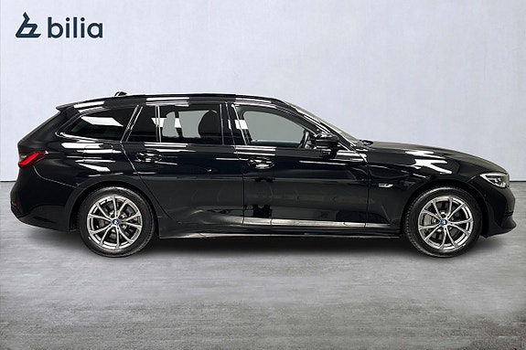 BMW 330e 2 of 12