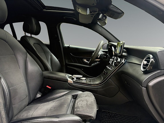 Mercedes-Benz GLC250 d 8 of 21