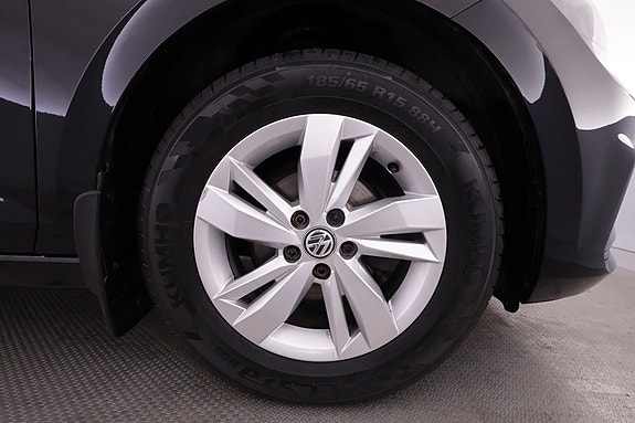 Volkswagen Polo 11 of 16