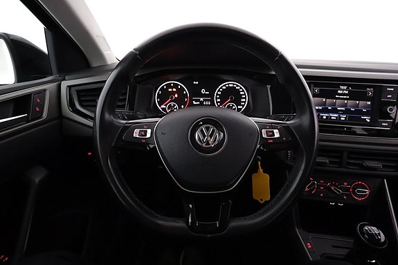 Volkswagen Polo 12 of 16