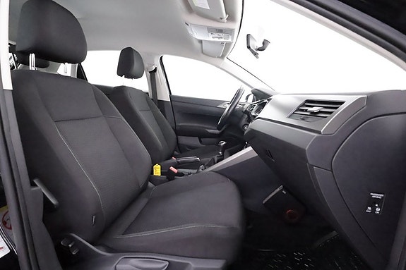 Volkswagen Polo 9 of 16