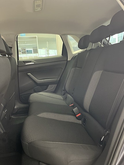 Volkswagen Polo 11 of 17