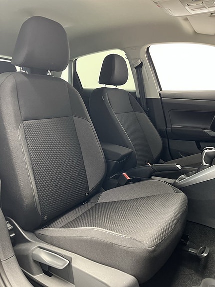 Volkswagen Polo 10 of 17
