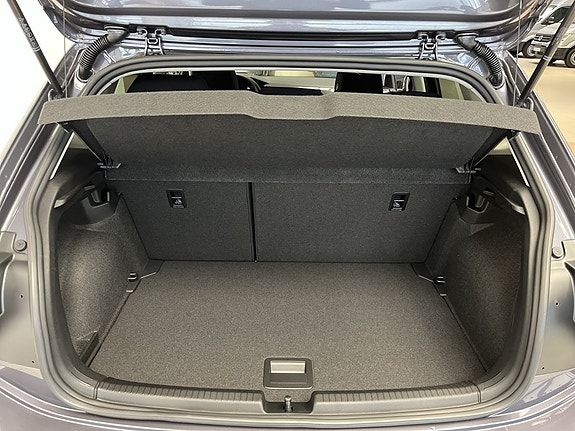 Volkswagen Polo 8 of 17