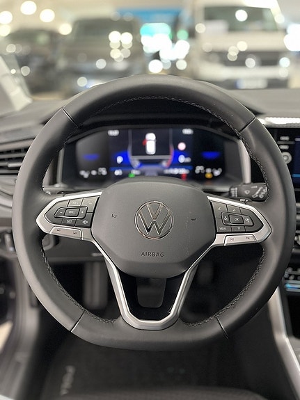 Volkswagen Polo 12 of 17