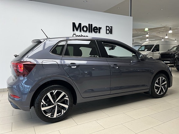 Volkswagen Polo 2 of 17