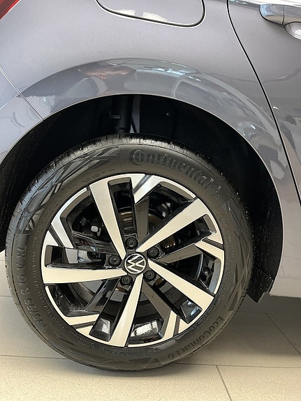 Volkswagen Polo 7 of 17