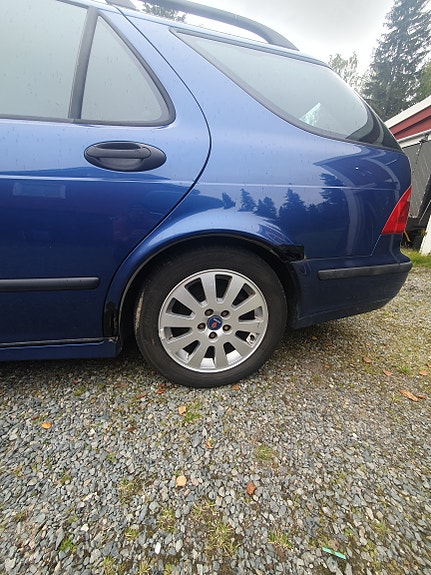 Saab 9-5 3 of 4