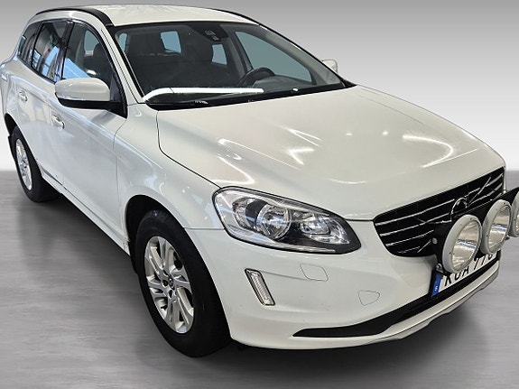 Volvo XC60 2 of 6