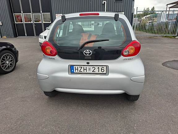 Toyota Aygo 4 of 6