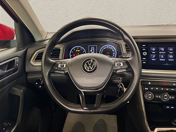 Volkswagen T-Roc 5 of 7