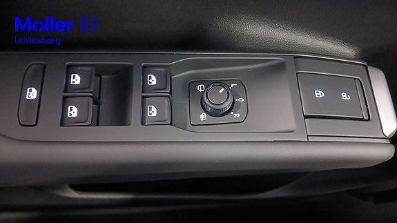 Volkswagen T-Roc 22 of 26