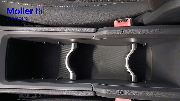 Volkswagen T-Roc 25 of 26