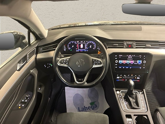 Volkswagen Passat 6 of 8