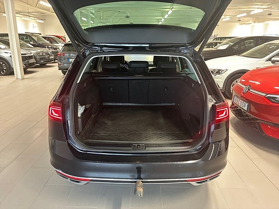 Volkswagen Passat 8 of 8