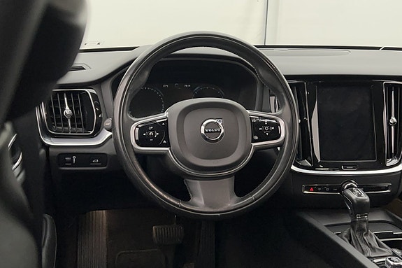 Volvo V60 9 of 27