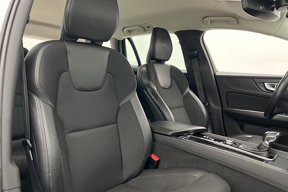 Volvo V60 22 of 27