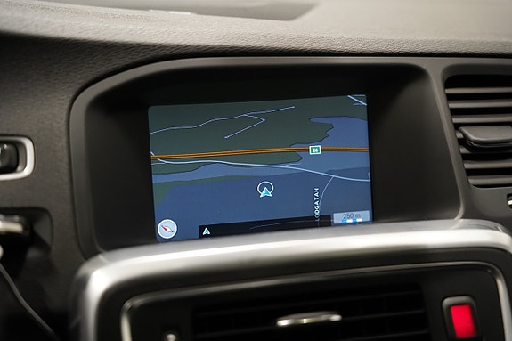 Volvo S60 15 of 18