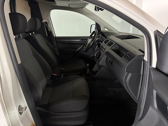 Volkswagen Caddy Maxi 13 of 22