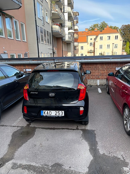 Kia Picanto 3 of 6