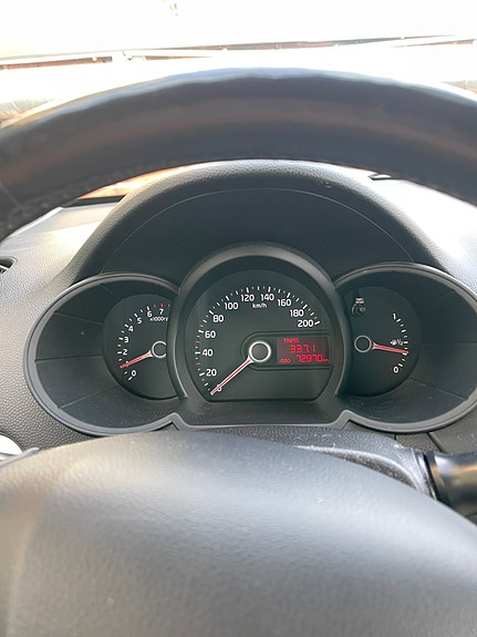 Kia Picanto 6 of 6
