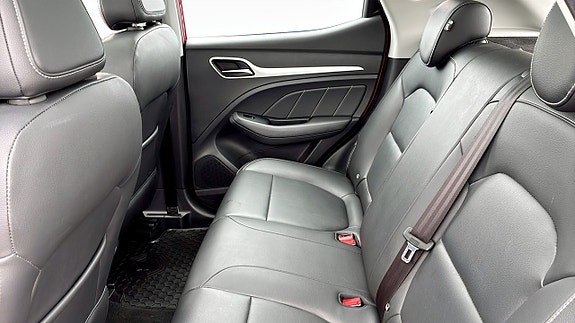 MG ZS EV 5 of 9