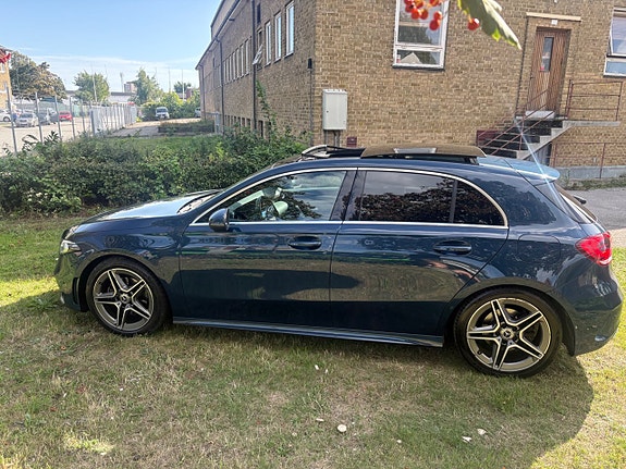 Mercedes-Benz A200 2 of 15