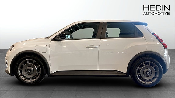 Renault 5 E-Tech 4 of 18