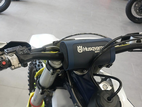 Husqvarna FC250 6 of 7