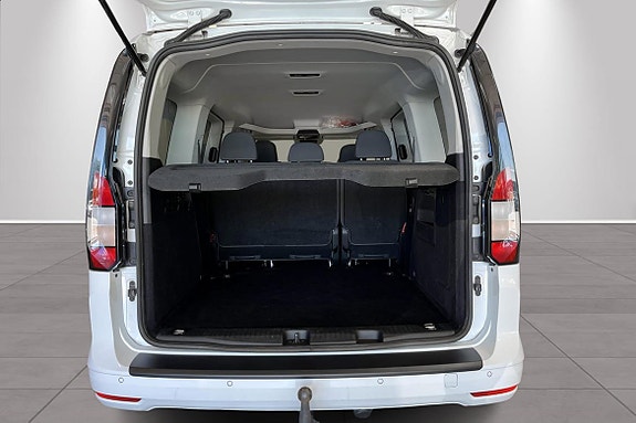 Ford Transit Connect 6 of 7