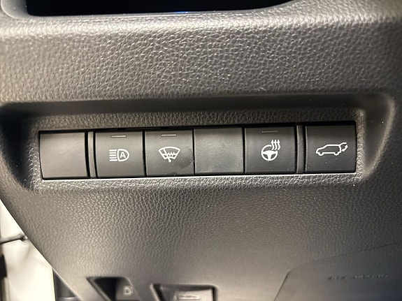 Toyota RAV4 13 of 15