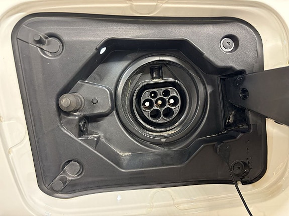 Toyota RAV4 15 of 15