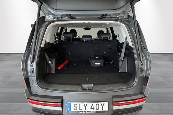 Hyundai Santa Fe 8 of 15
