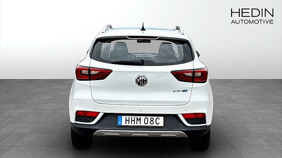 MG ZS EV 7 of 9