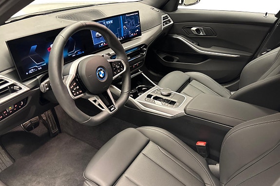 BMW 330e 7 of 14