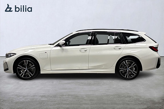 BMW 330e 5 of 14