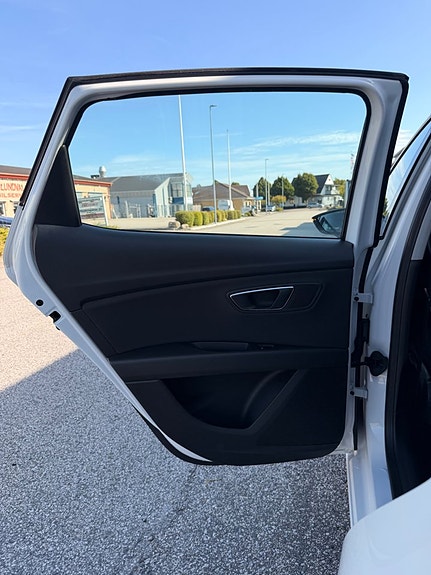 Seat Leon 11 of 29