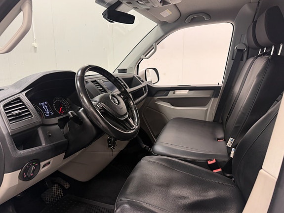 Volkswagen Transporter 21 of 30